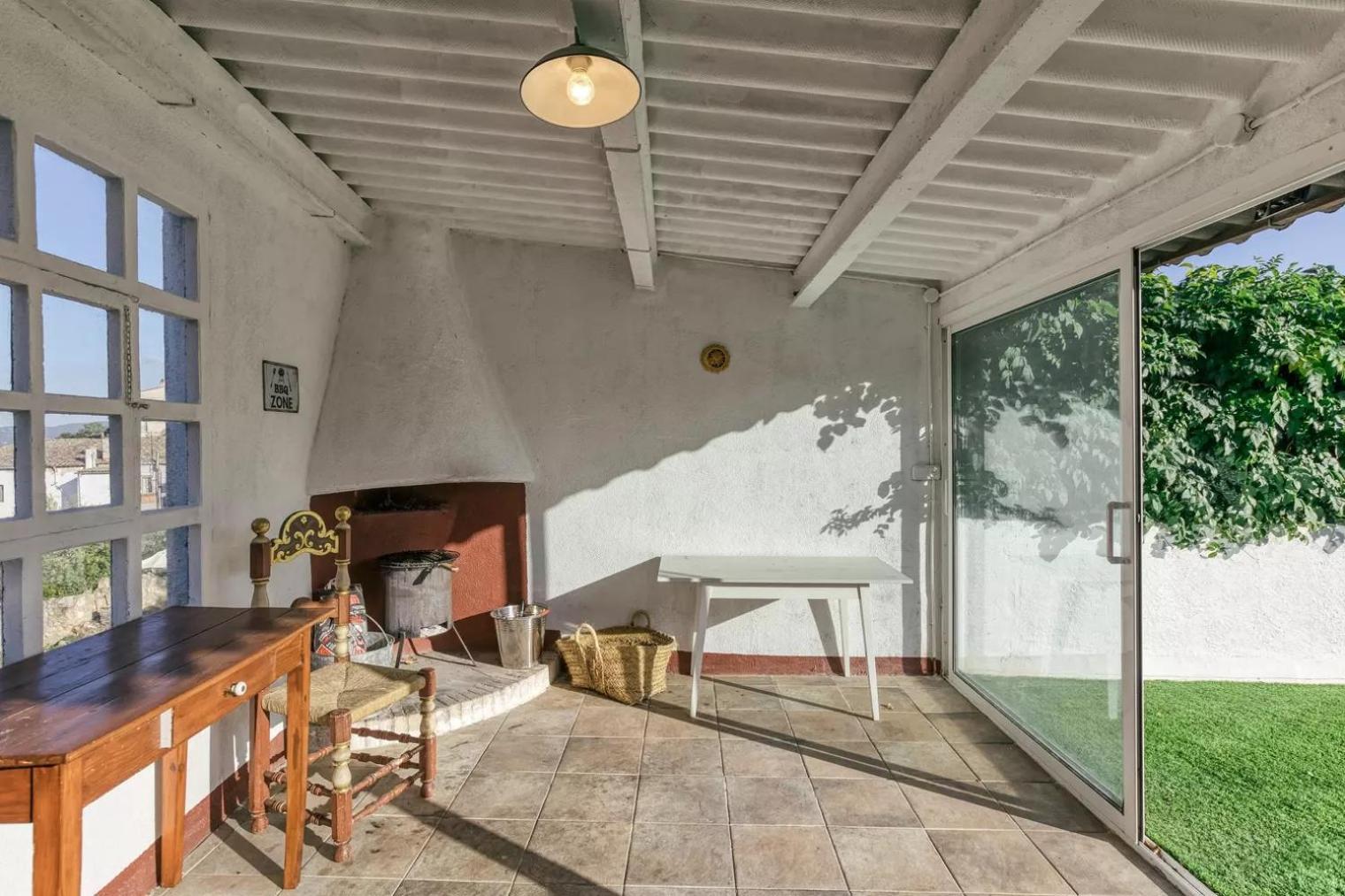 Can Mateuet - House Rental By Season Llagostera Exterior photo